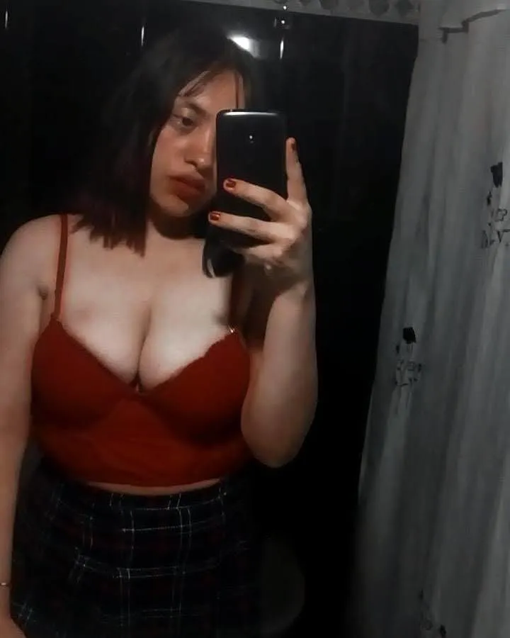 Fatima OnlyFans header