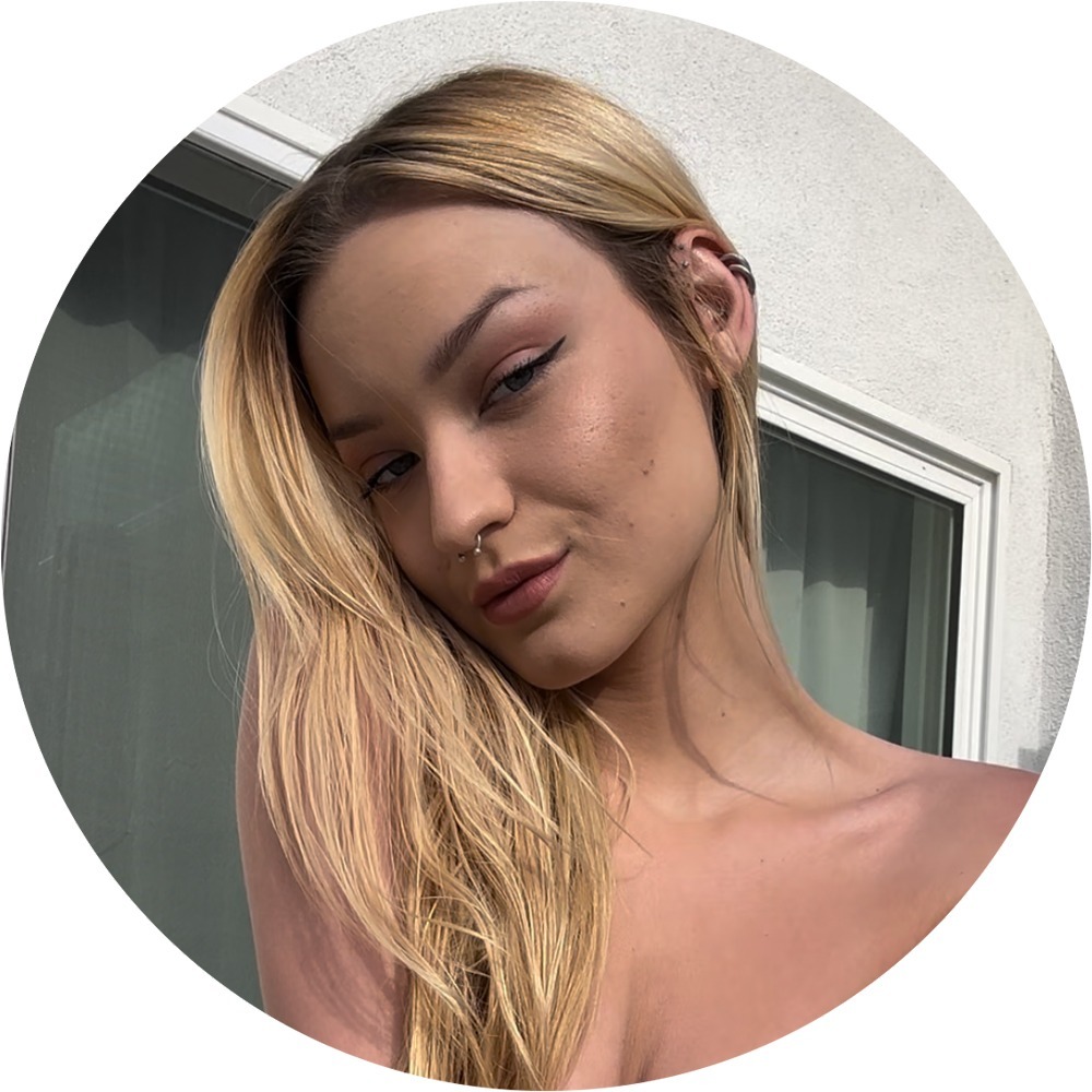 Faye Laurent OnlyFans