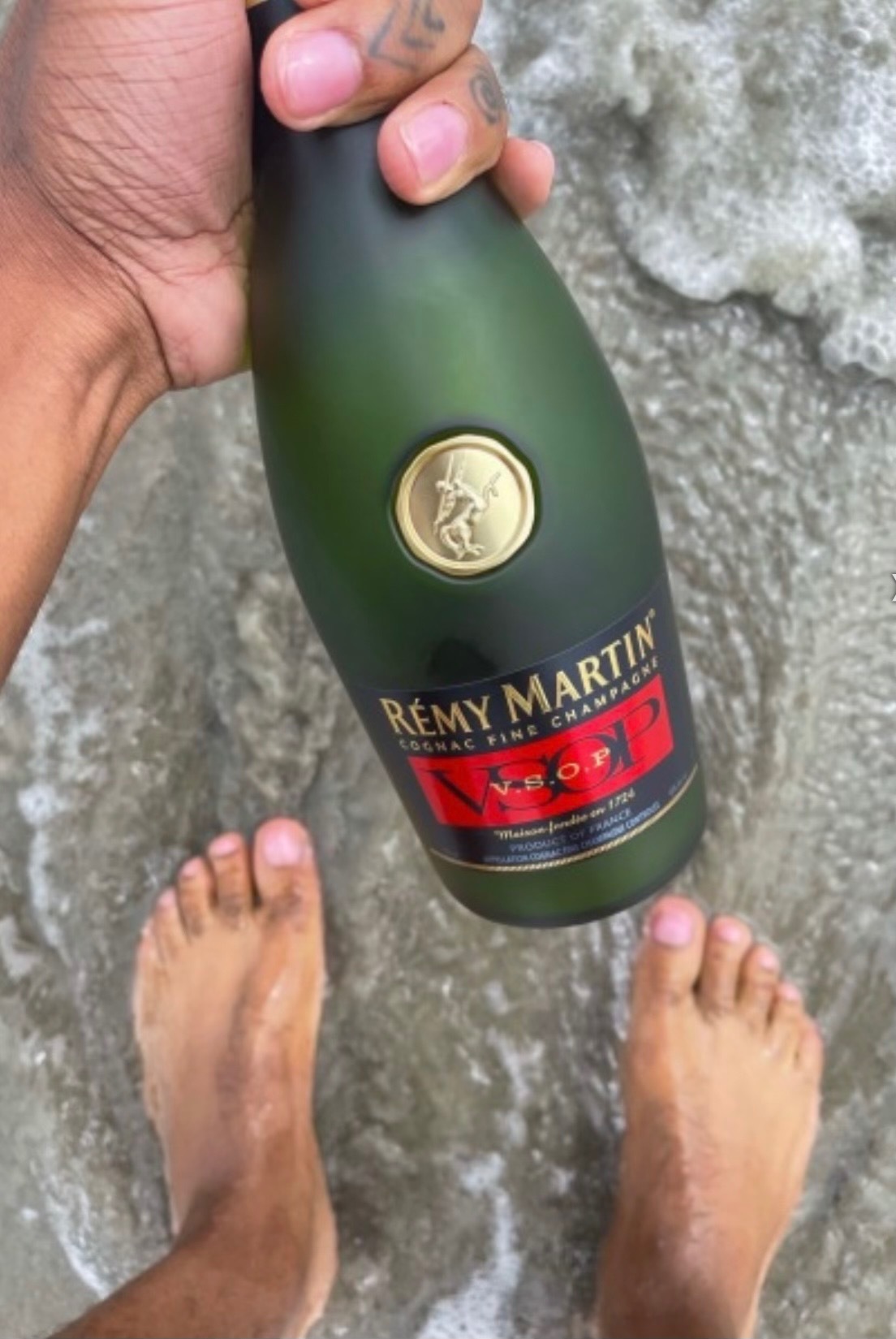 𝑻𝒉𝒆 𝑻𝒐𝒏𝒈𝒖𝒆 𝑫𝒆𝒎𝒐𝒏 👅 OnlyFans