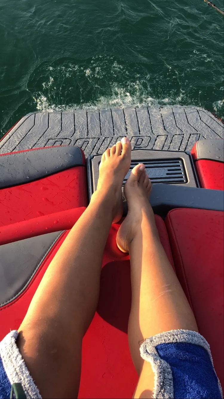 .ESHY. OnlyFans header