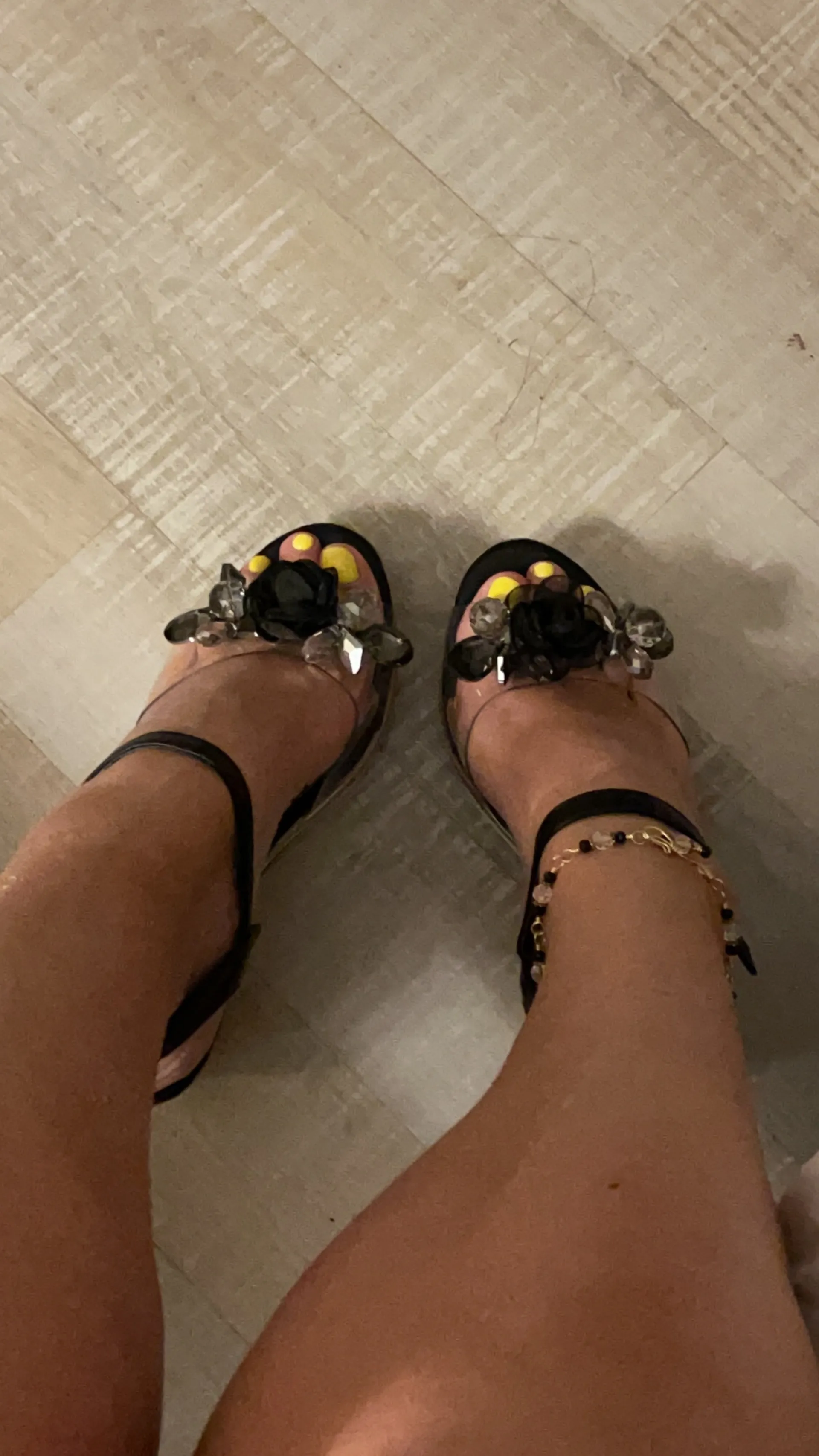 Laura-J OnlyFans header