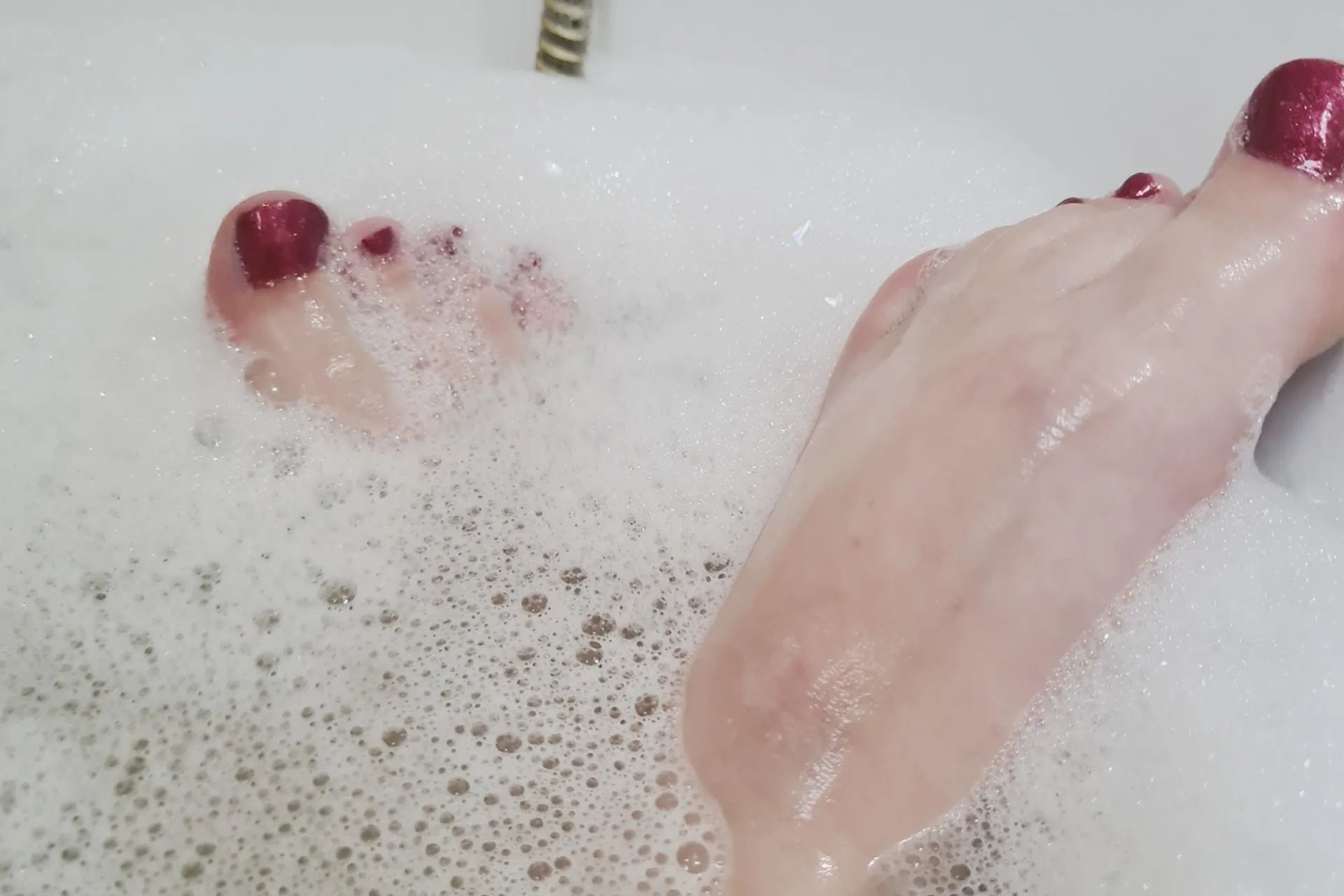 Barefoot Brunette OnlyFans header