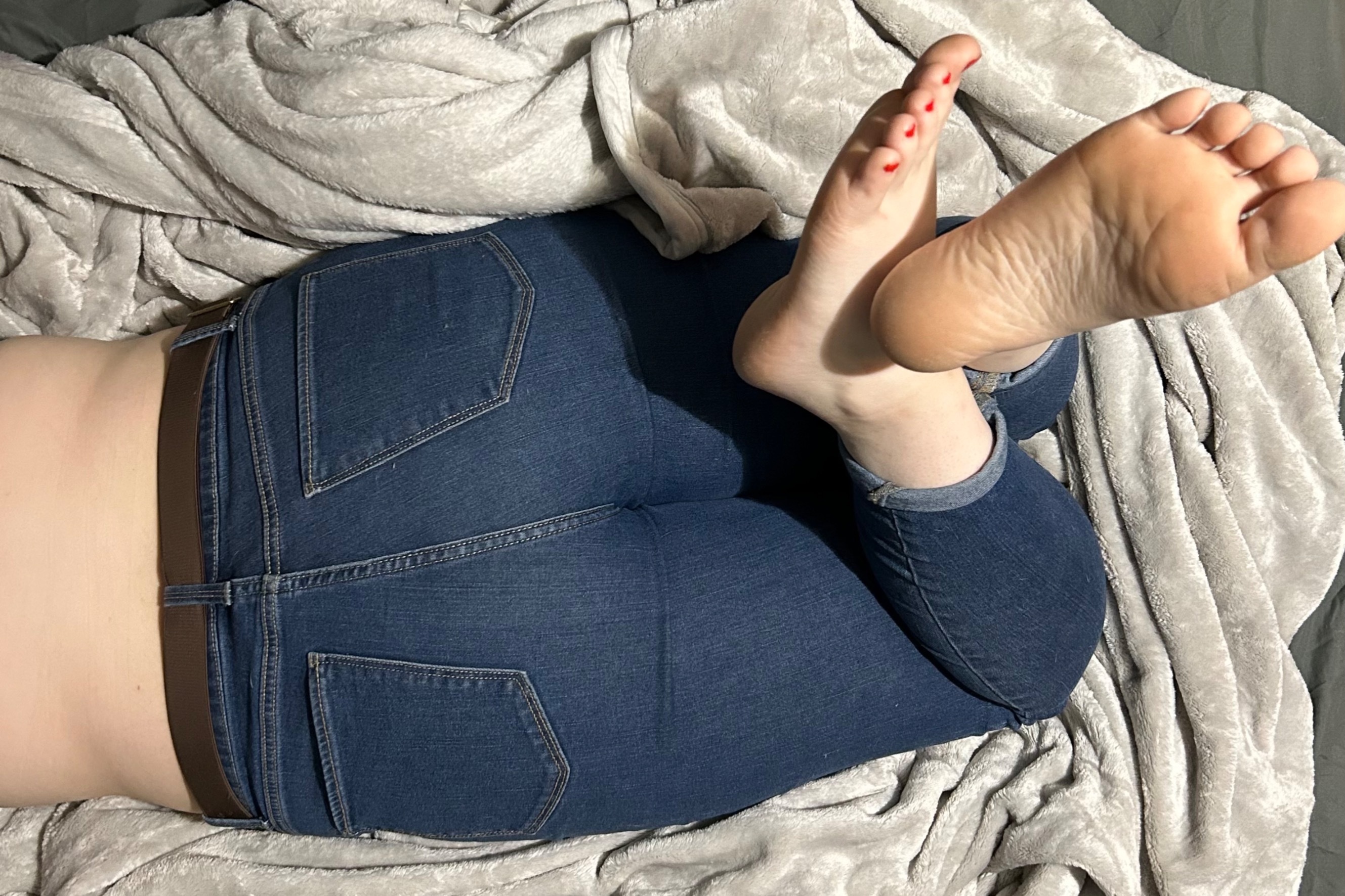 Big A$$ &amp; Cute Feet OnlyFans header
