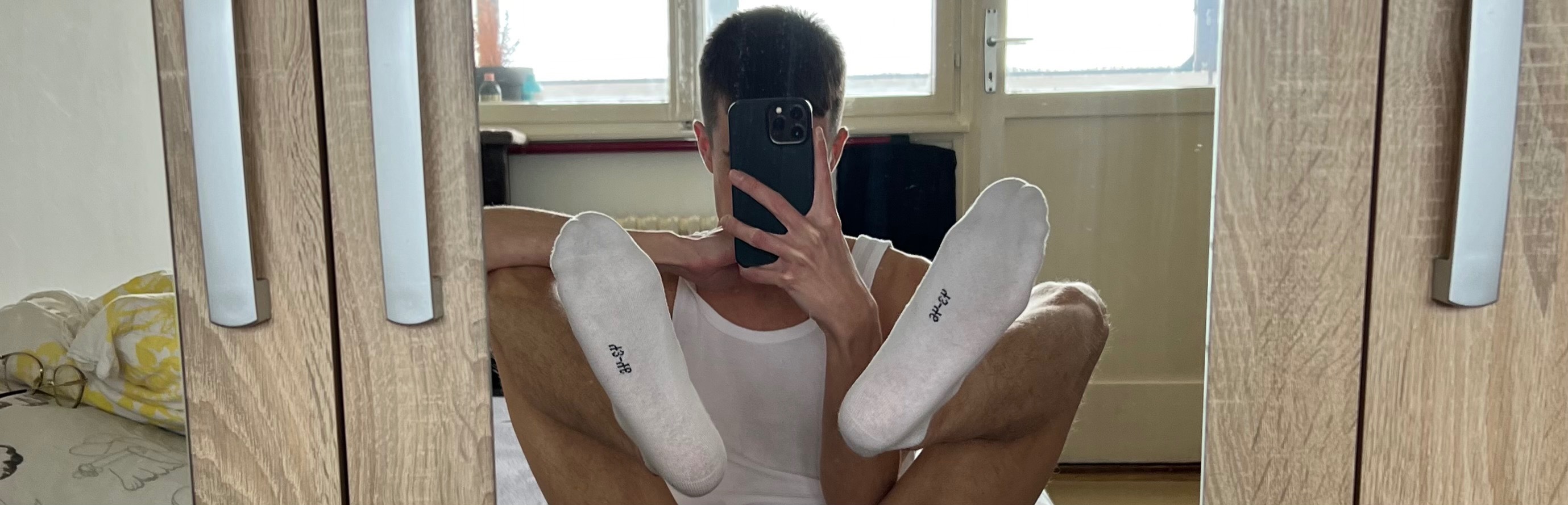 feet_twink_official OnlyFans header