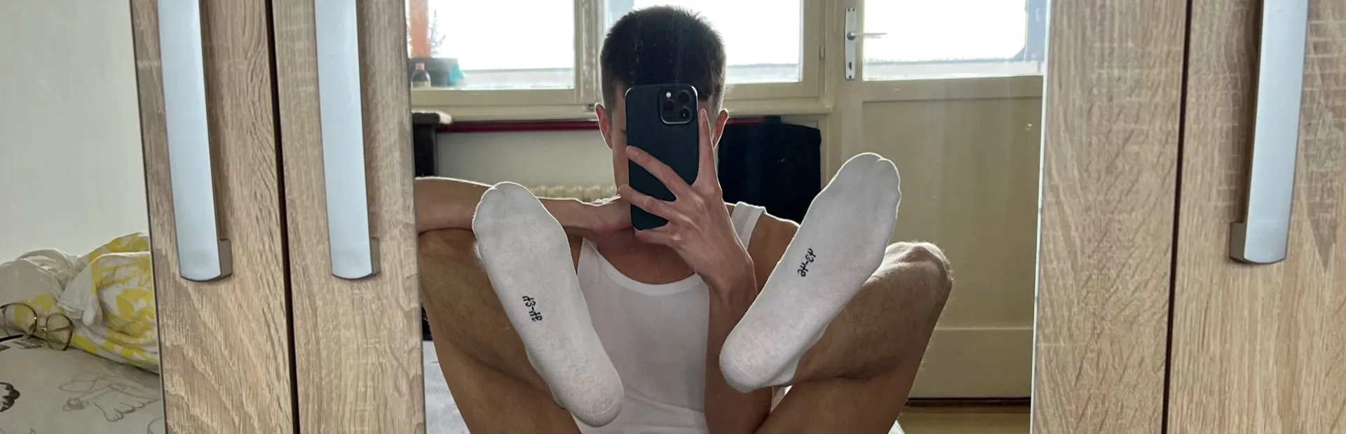 feet_twink_official OnlyFans header