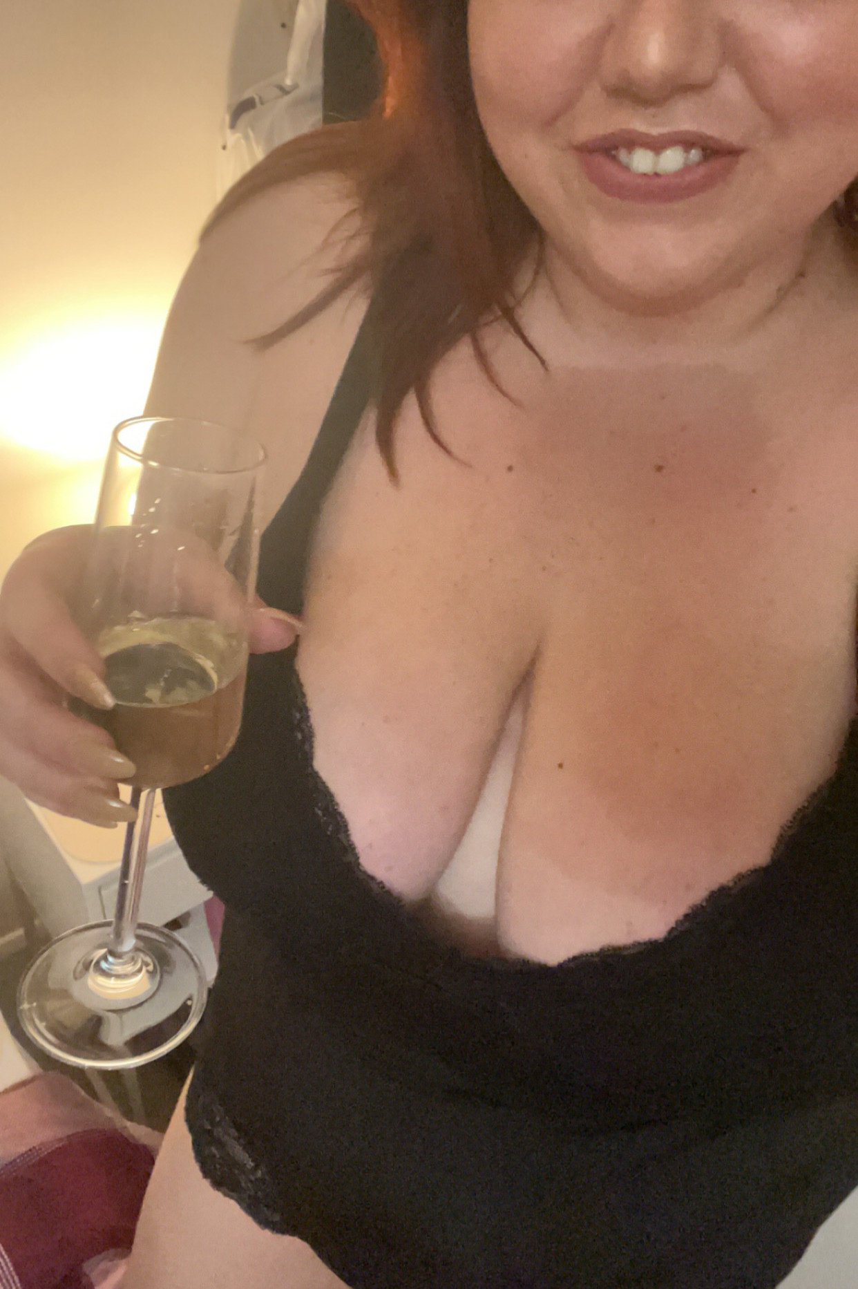 Feetandcurves93 OnlyFans