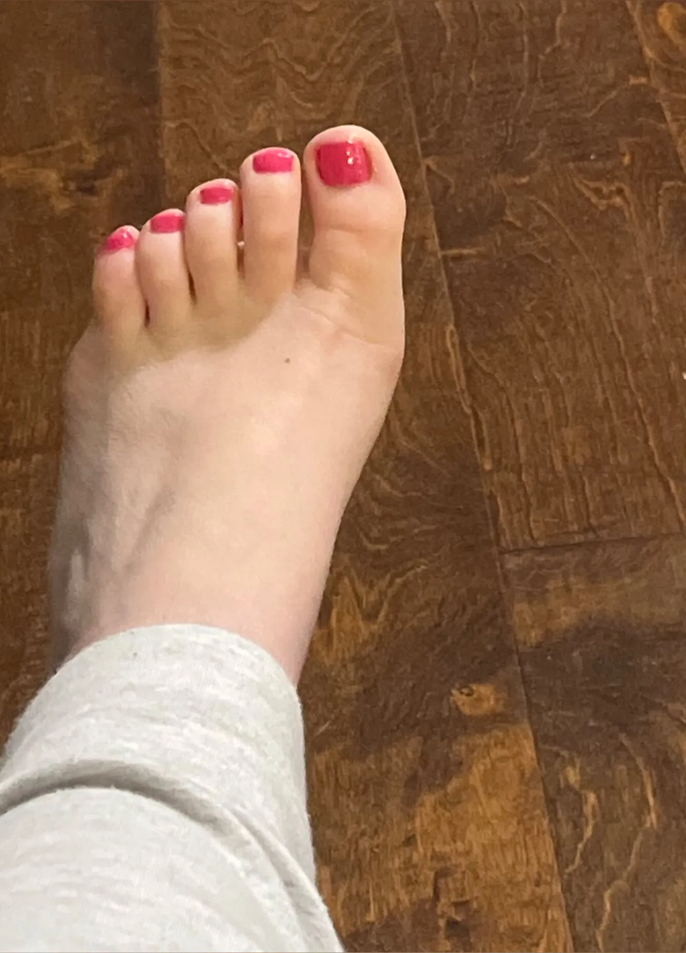 FeetandFoodGirlie