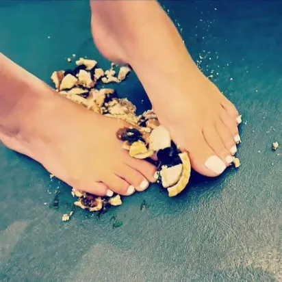 Feet &amp; Food Flo OnlyFans header