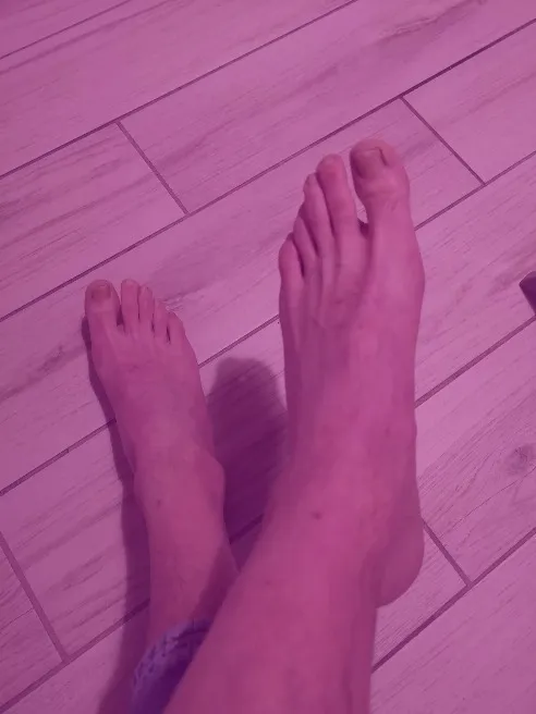 Feet &amp; love