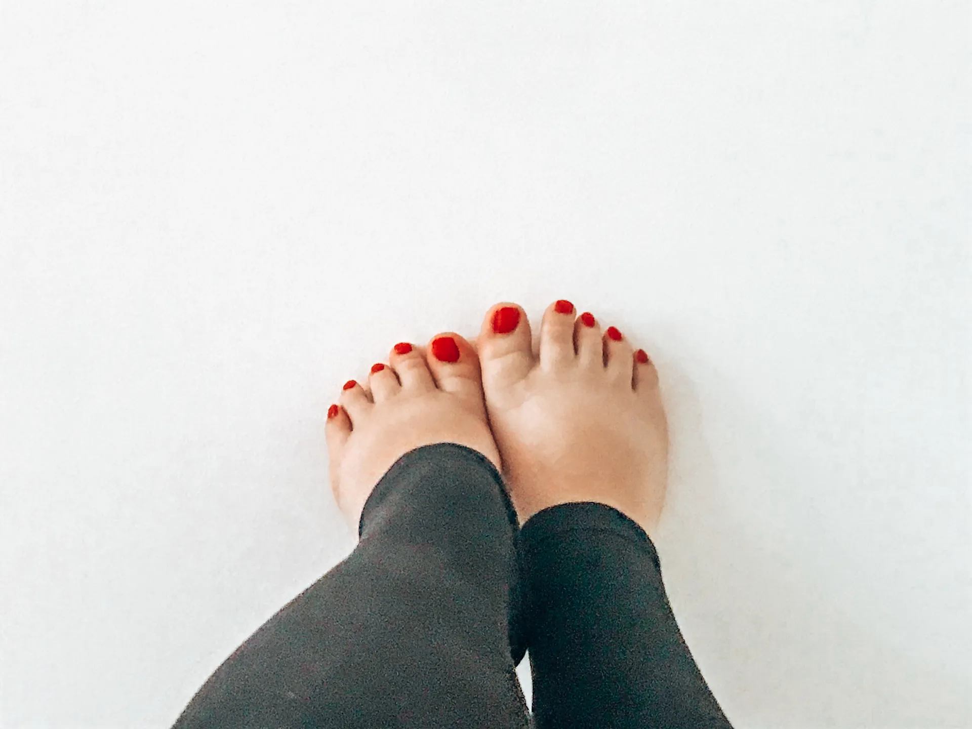 Sonia’s feet 🦶🏻 OnlyFans header