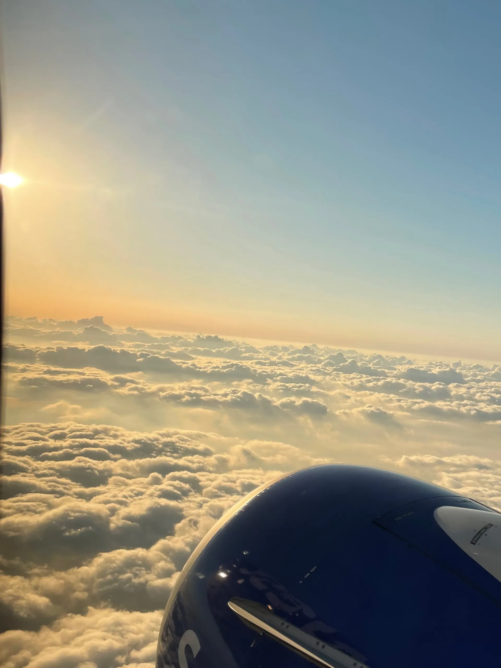 Layvi OnlyFans header