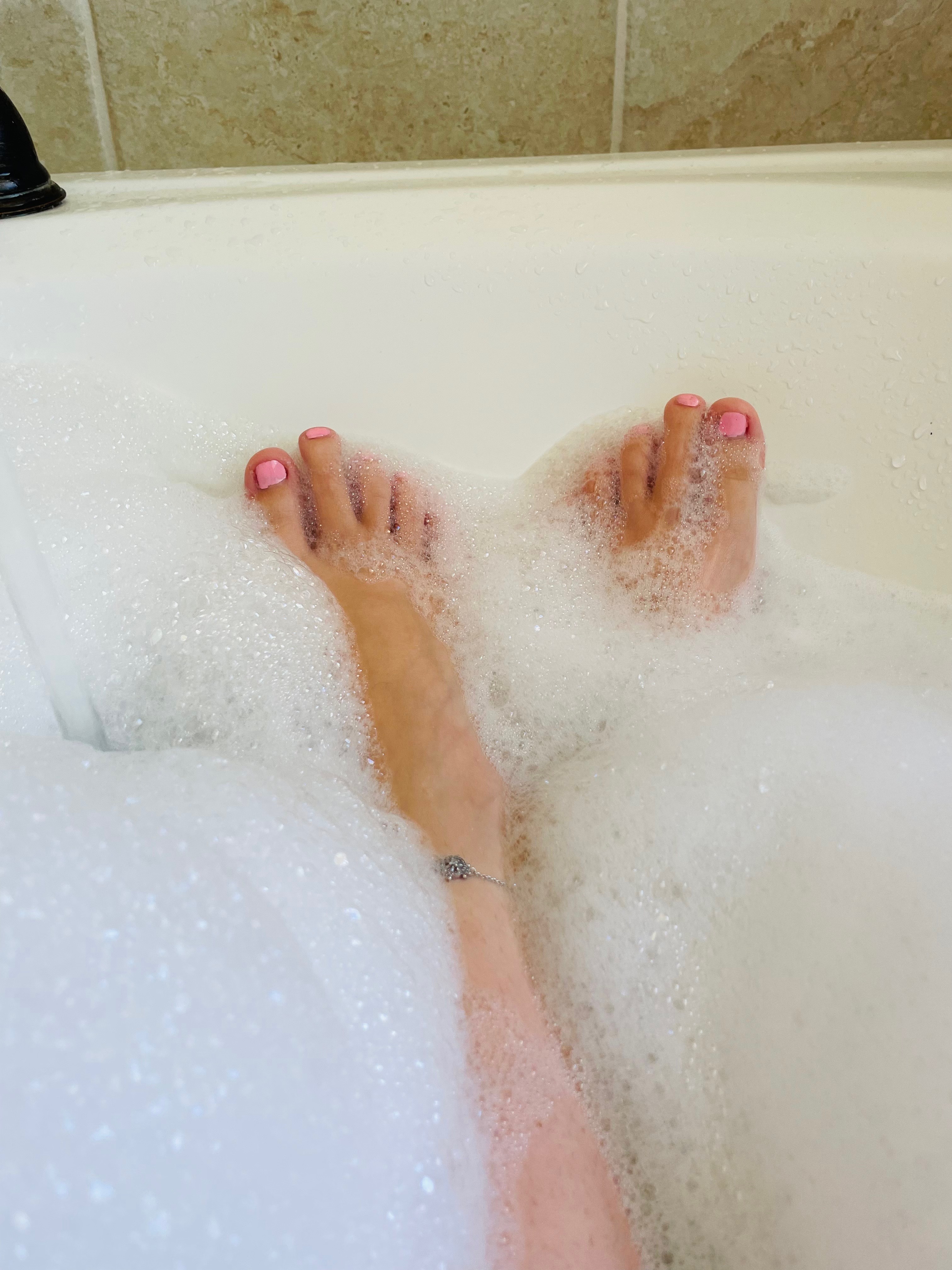 feetforyoursole OnlyFans header