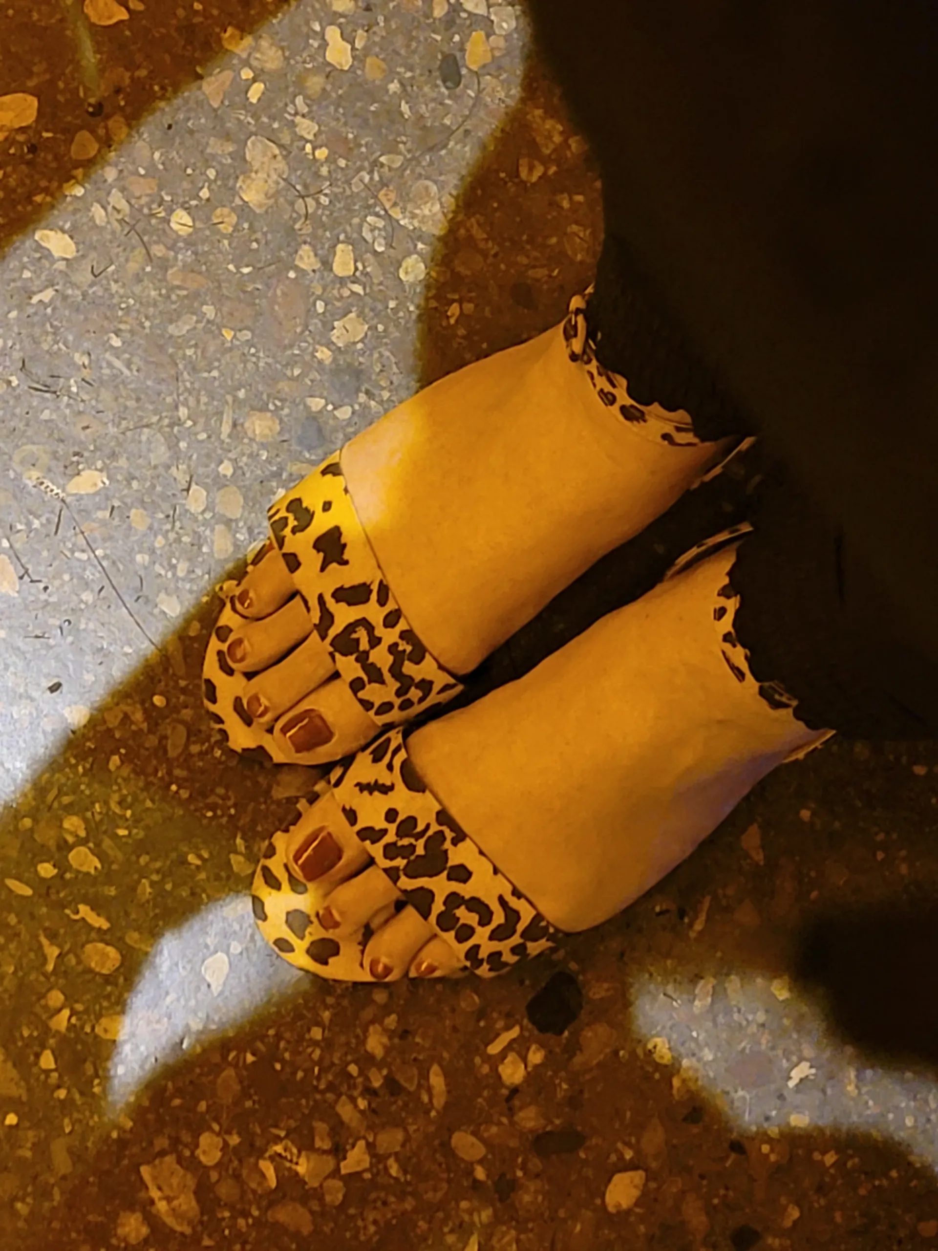 FeetinAround OnlyFans header