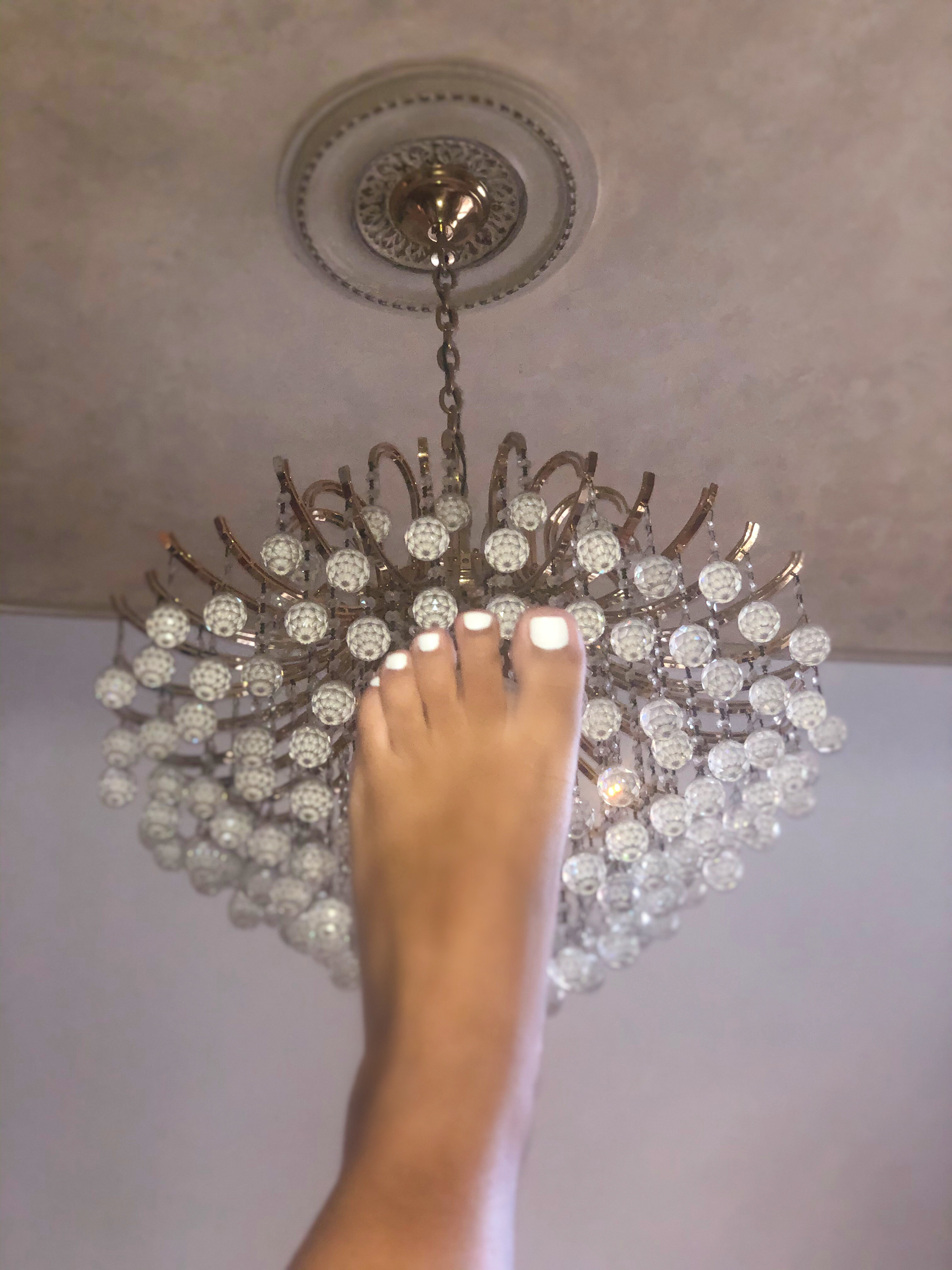 Feet in the ____ OnlyFans header