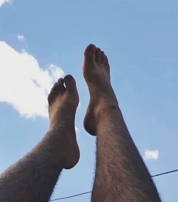 Feet man (10.5) OnlyFans