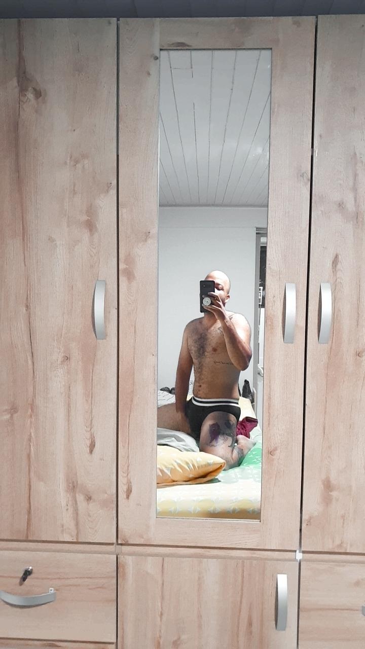 Feets and legs OnlyFans header