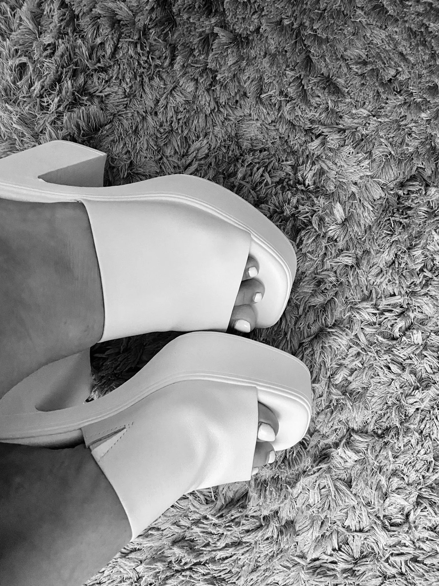feetonheels OnlyFans header