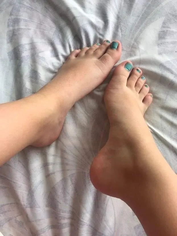 Feet pictures