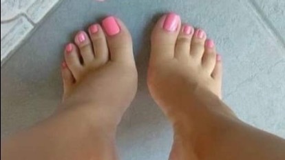 Feet pictures OnlyFans header