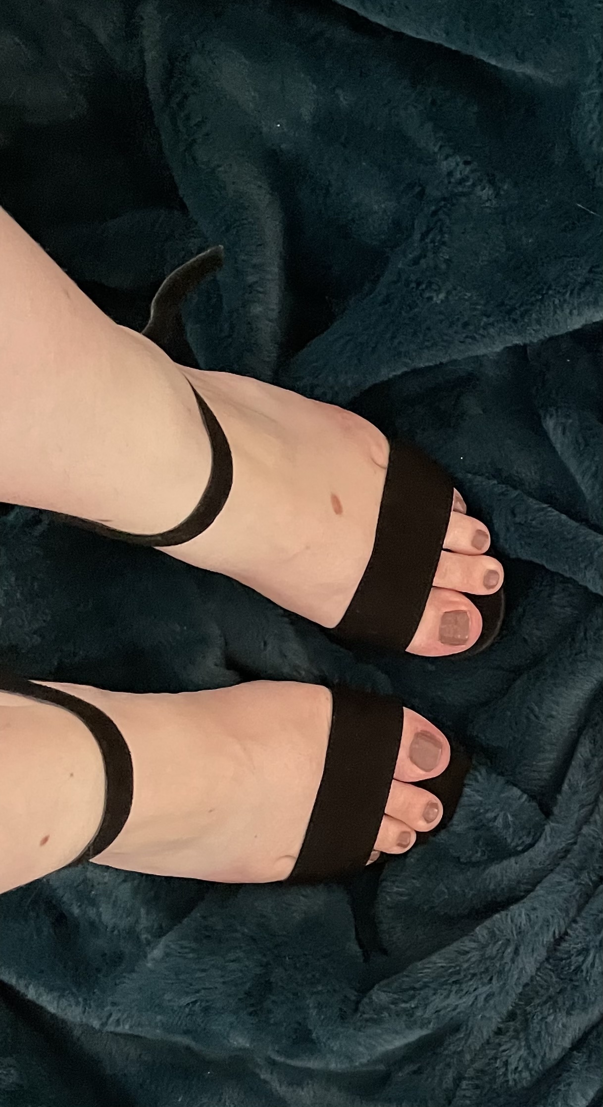 Foot pictures for you OnlyFans