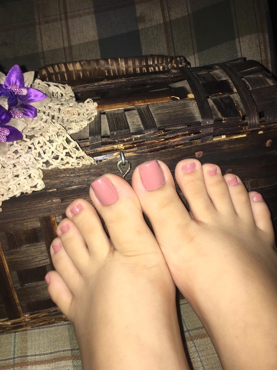 Feet white 🤍 OnlyFans header
