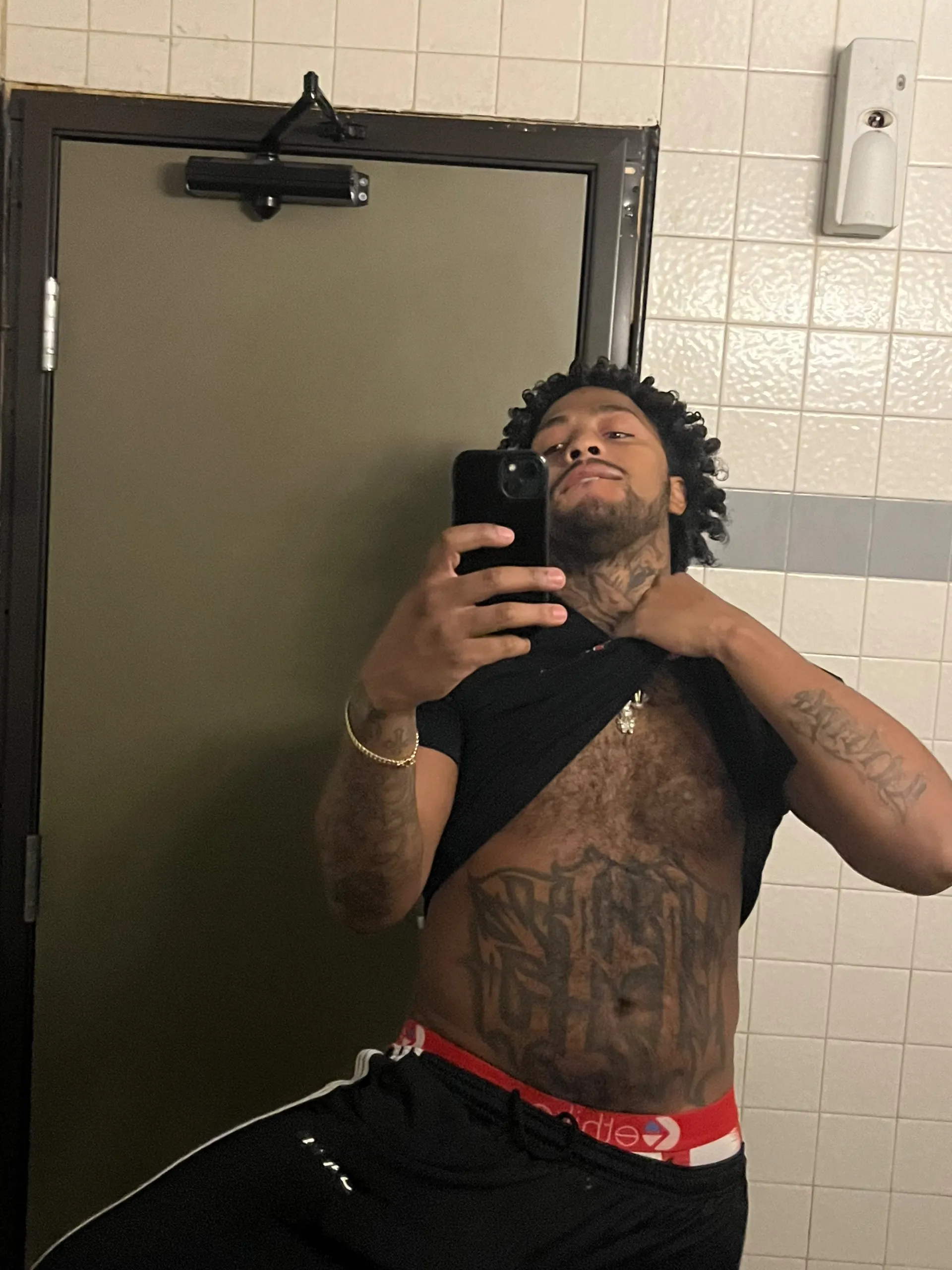 Feezle OnlyFans header