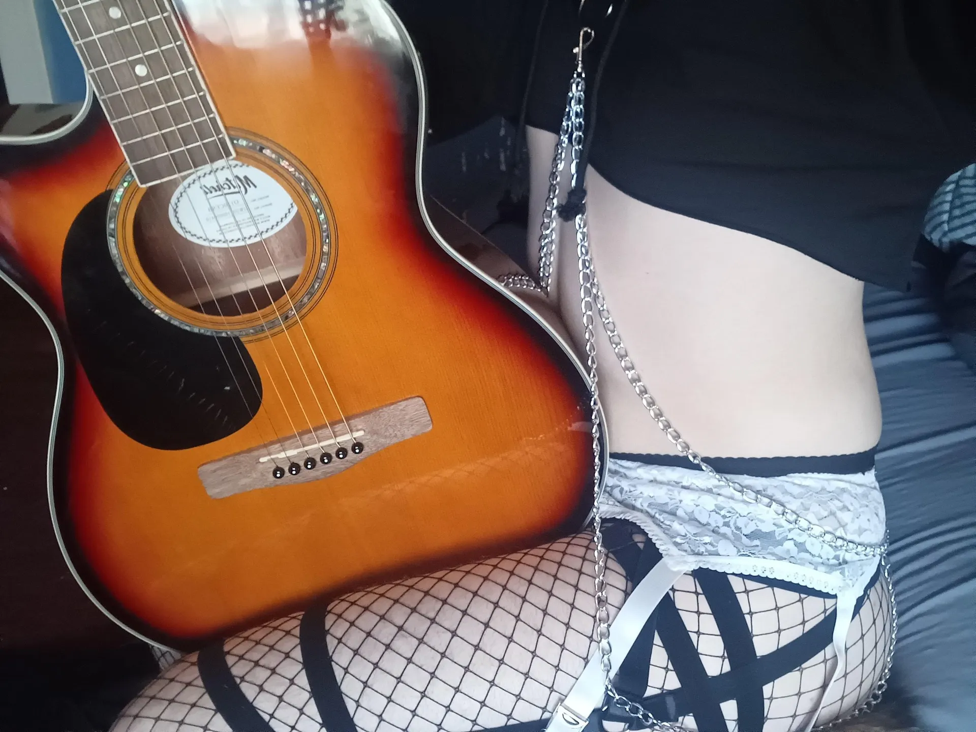 Avery Maxim OnlyFans header