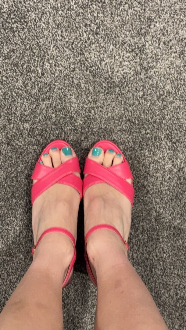 Bella OnlyFans header