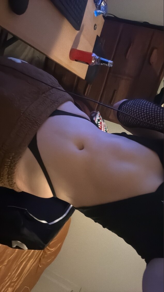 FEMBOY CHARLIE OnlyFans header