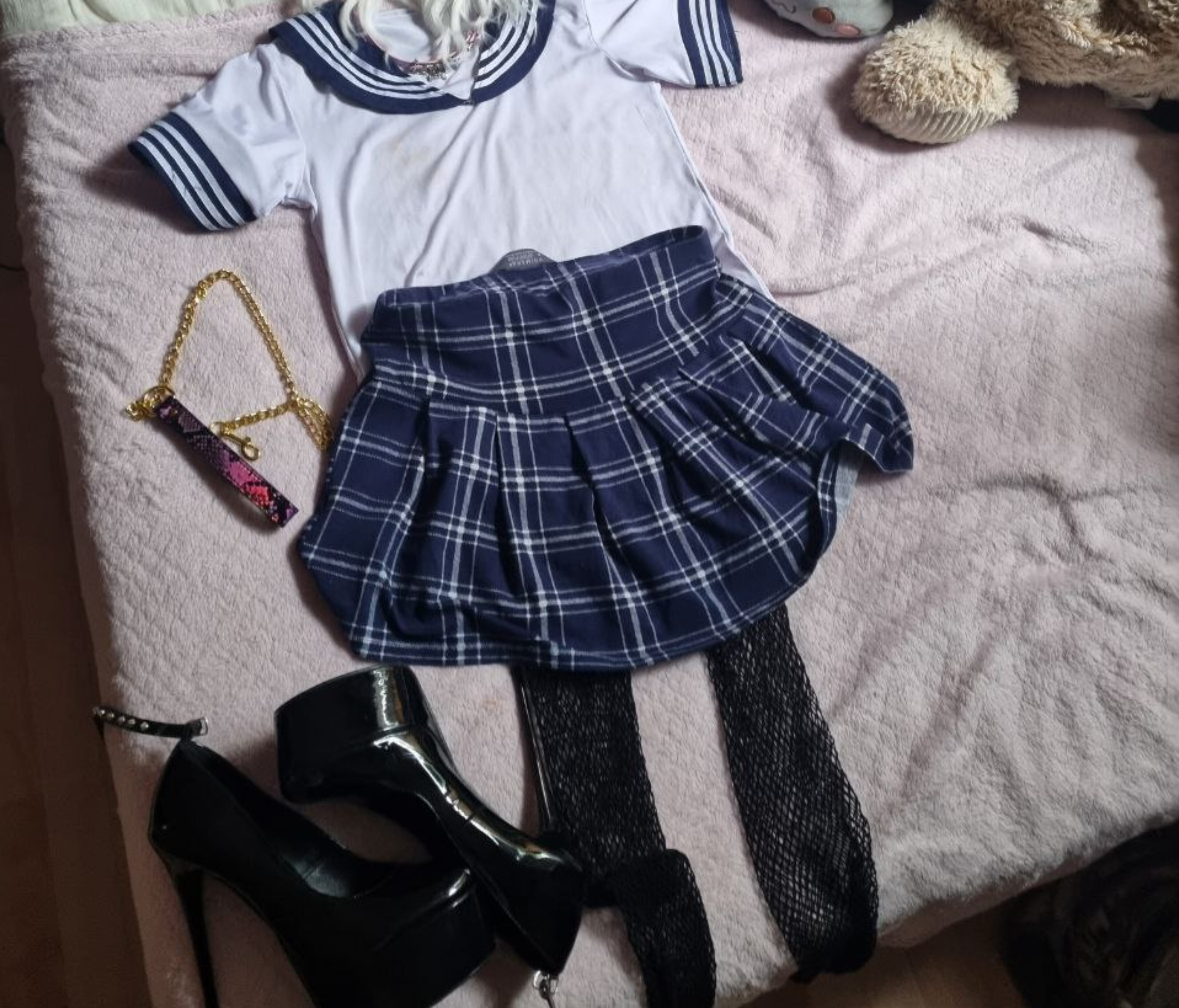 Louna OnlyFans header