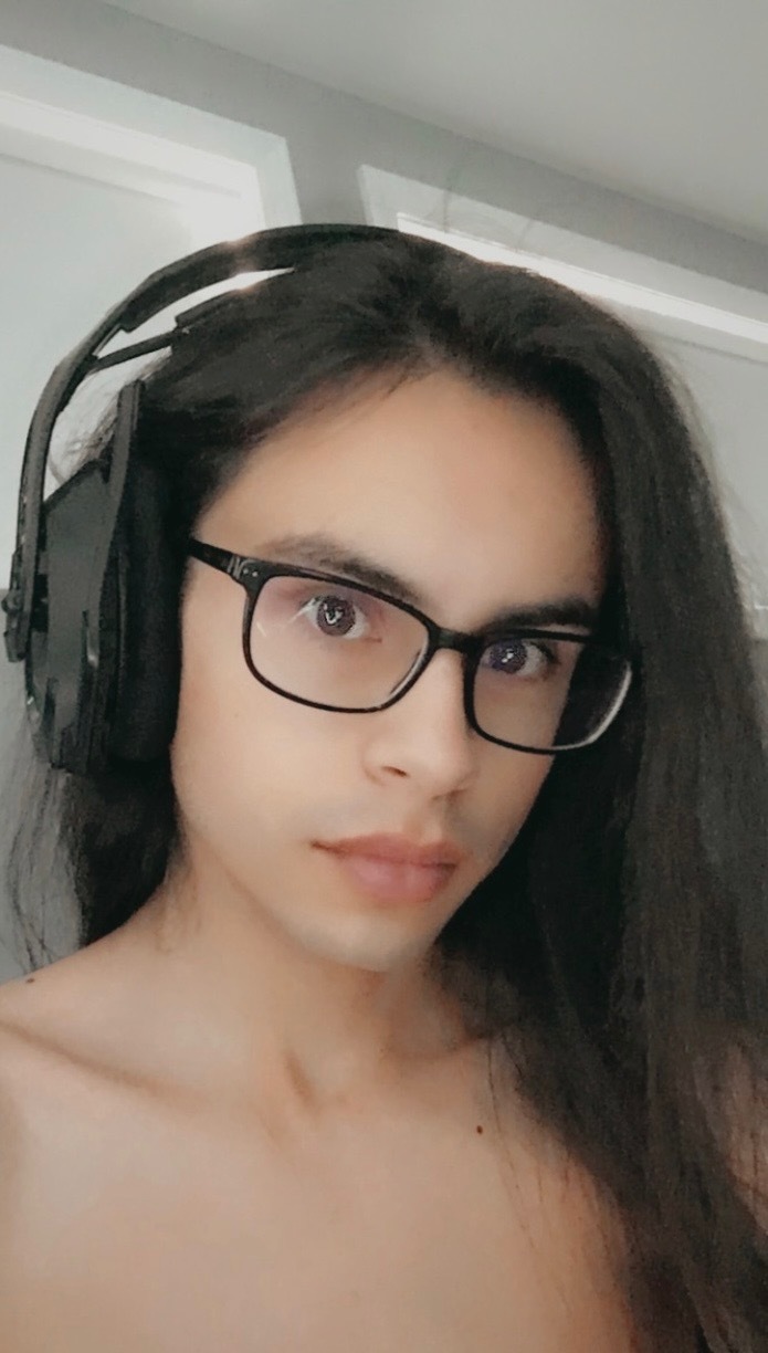 Femboy Mort OnlyFans