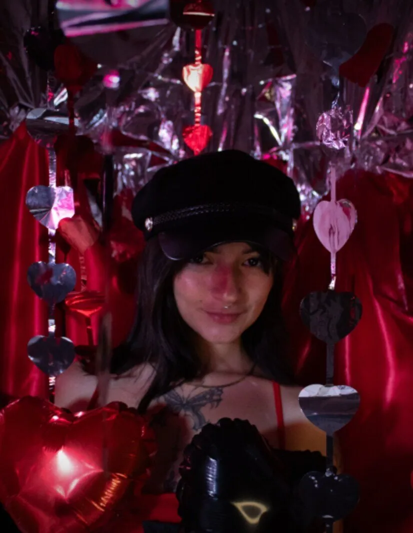 𝙑𝙖𝙣𝙚𝙨𝙨𝙖 𝙍𝙤𝙪𝙜𝙚 🖤 ~ 𝒀𝒐𝒖𝒓 𝒆𝒎𝒑𝒓𝒆𝒔𝒔