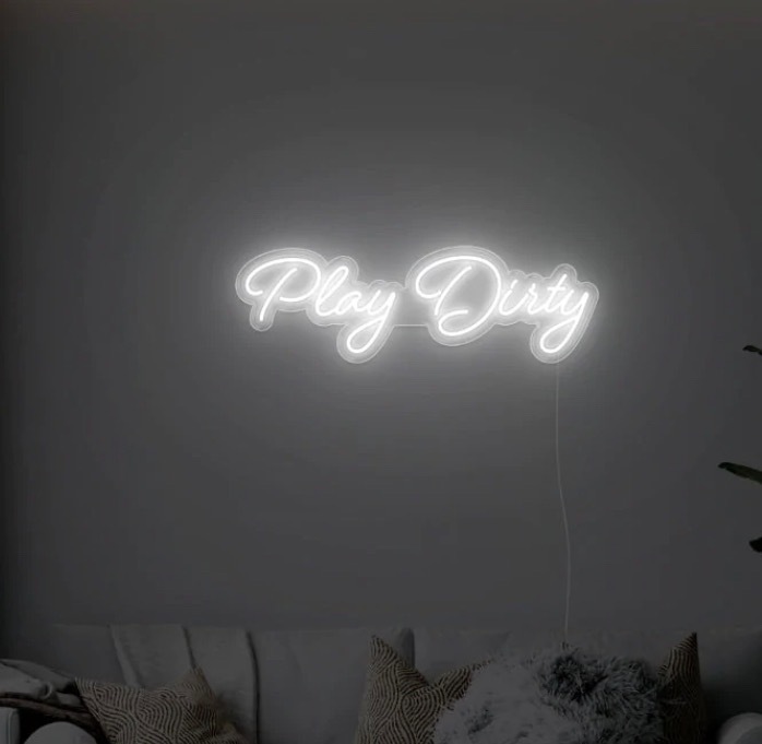 Feminine Reina 👑 OnlyFans header