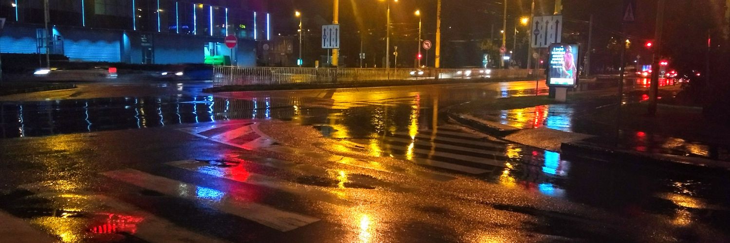 Lea :33 OnlyFans header