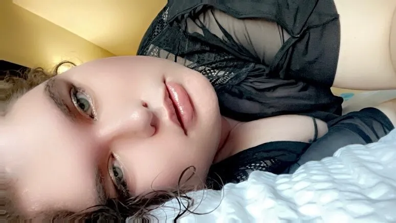 Helena OnlyFans header