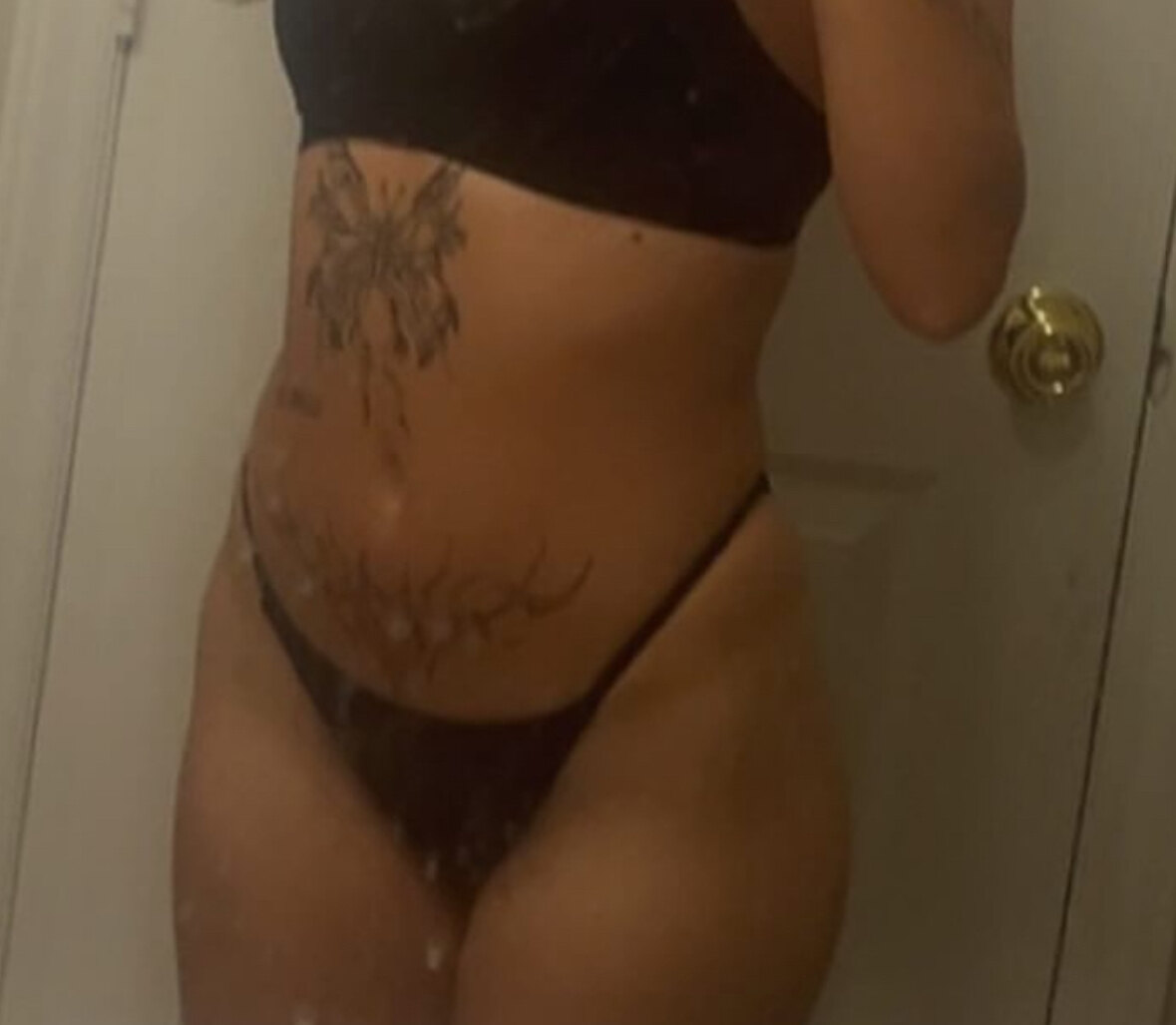 Dani r OnlyFans header