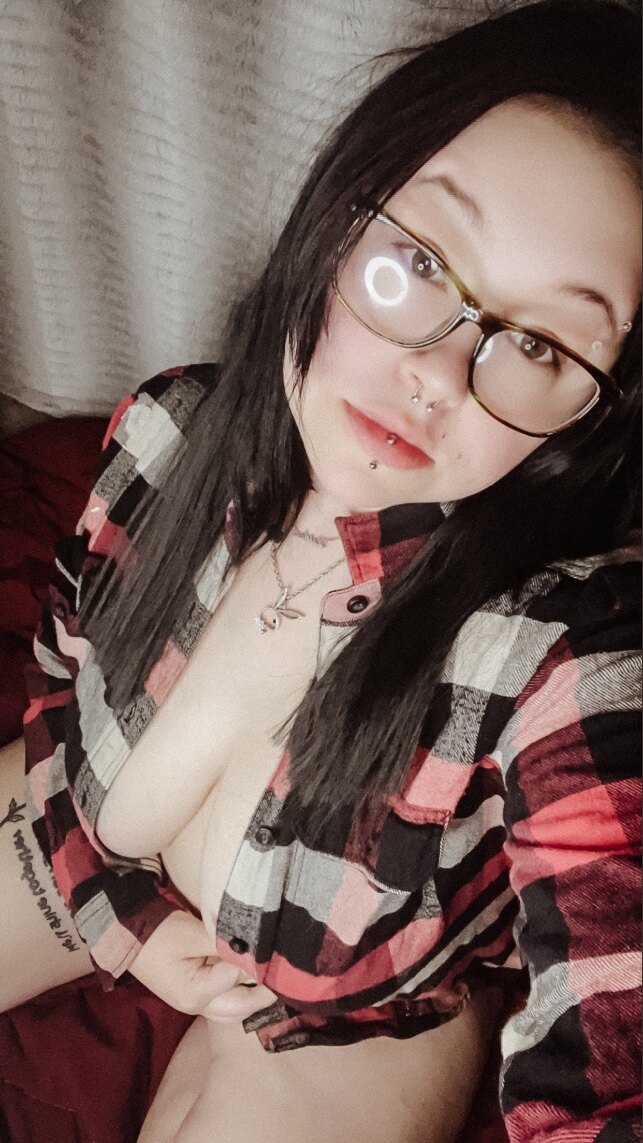 Festivebroccoli OnlyFans