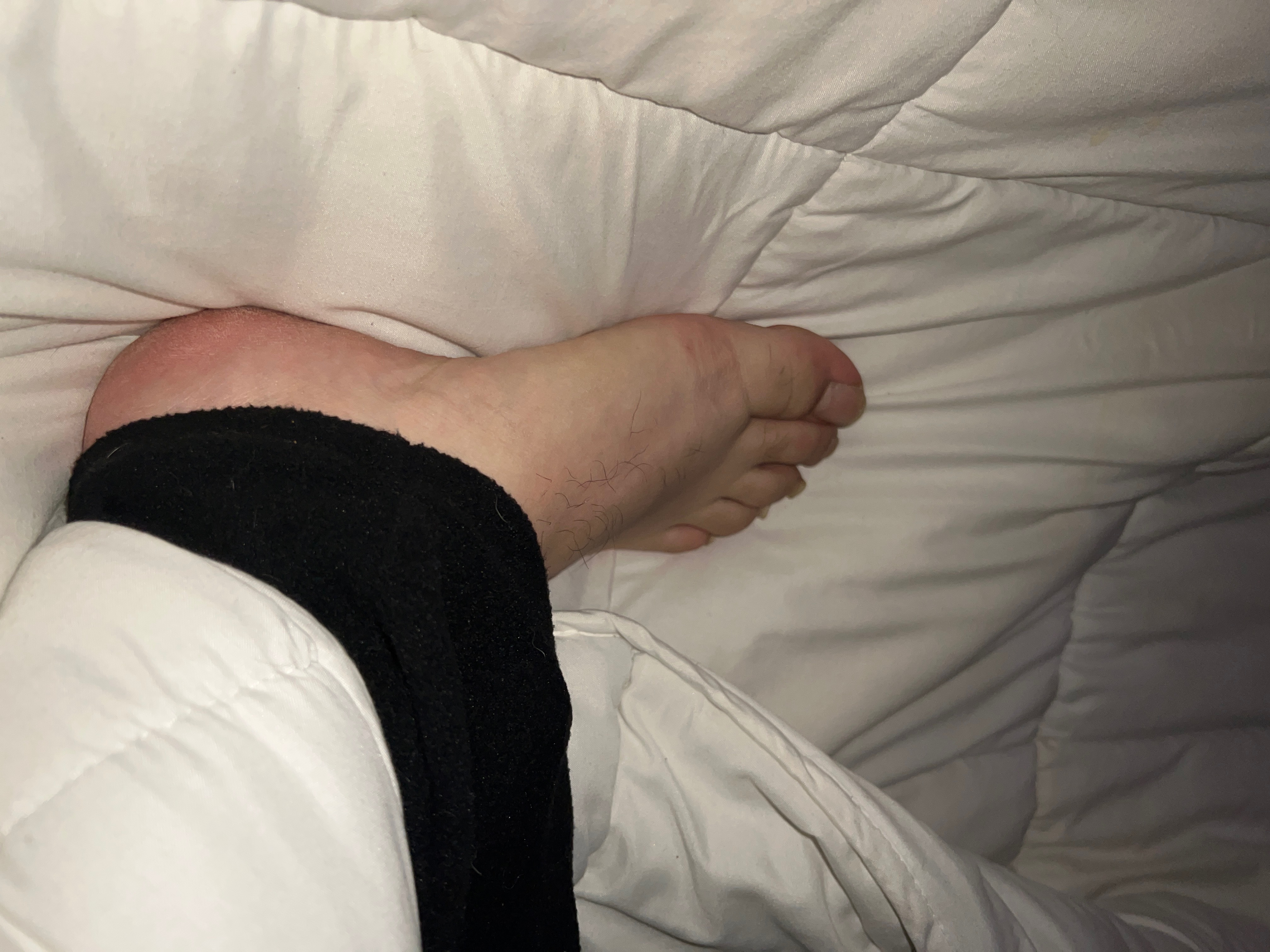 Pie juguetón 😈 OnlyFans header