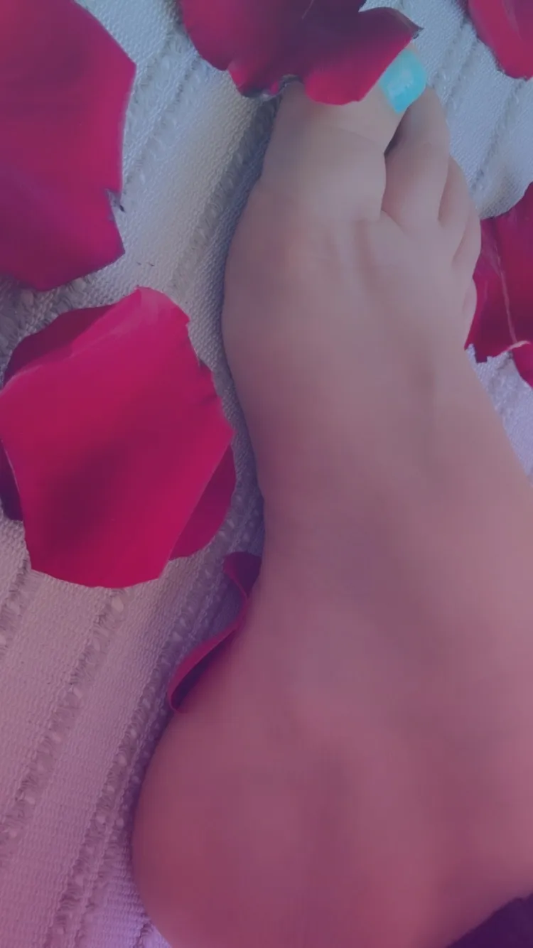 Footsie Latina 23 OnlyFans header