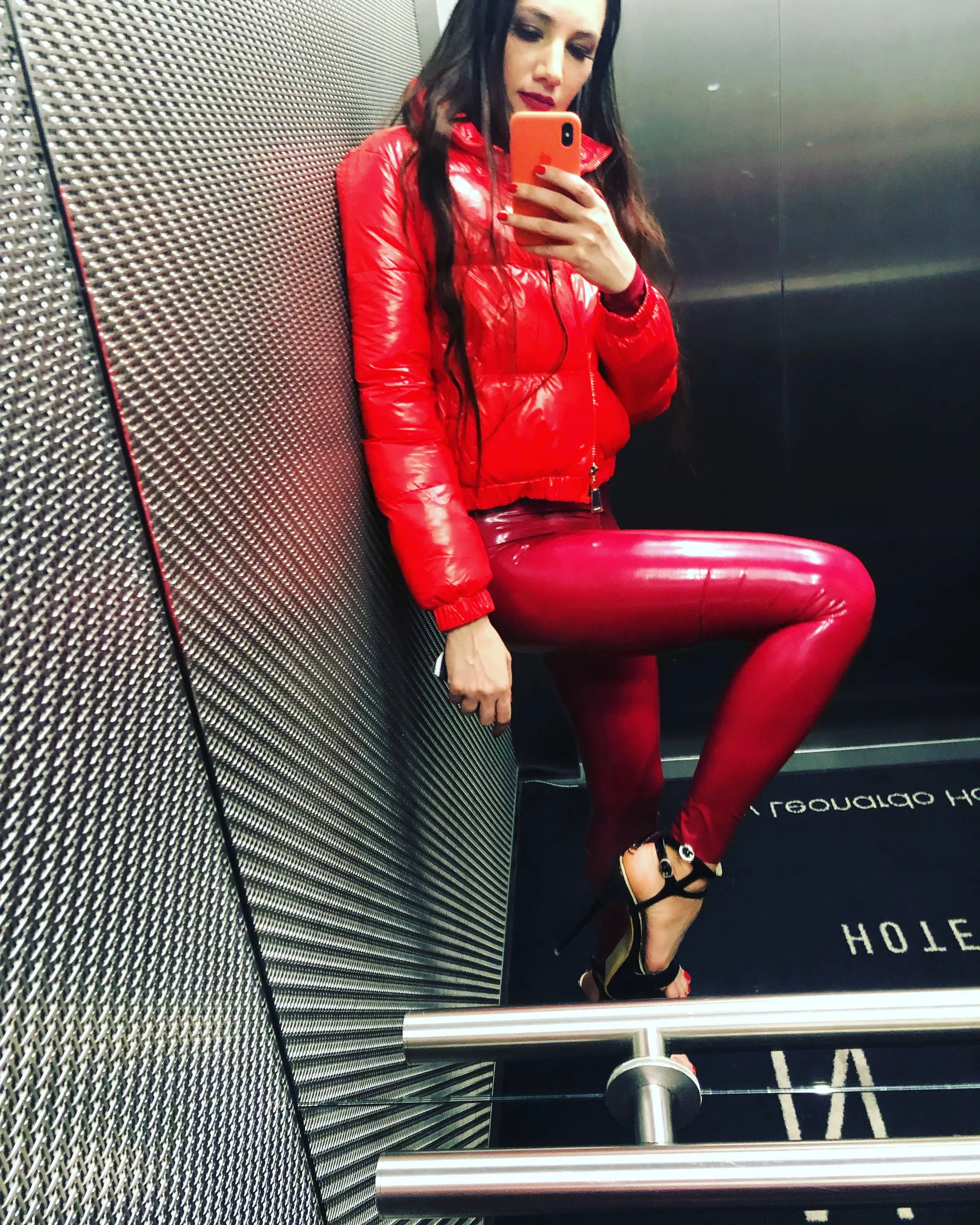 Alisa in wonderland of latex and fetish OnlyFans header