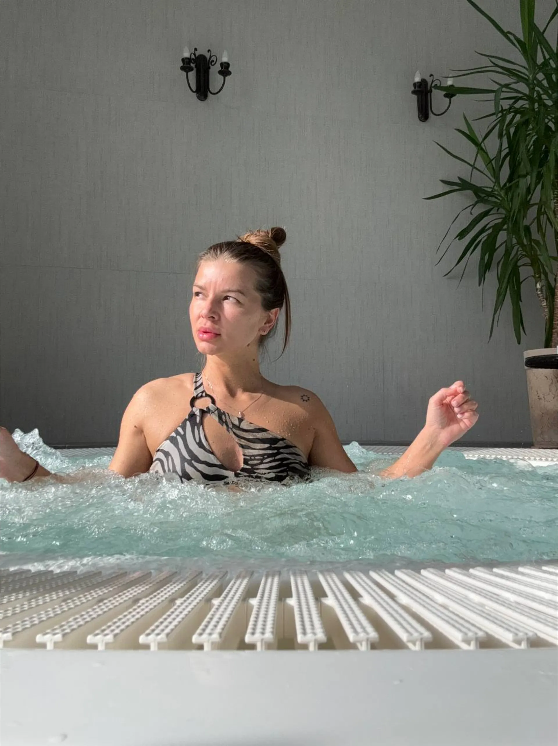 Frankie Rose OnlyFans header