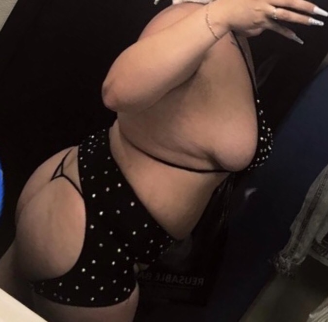 Wet like Fiji👀💧👅 OnlyFans header