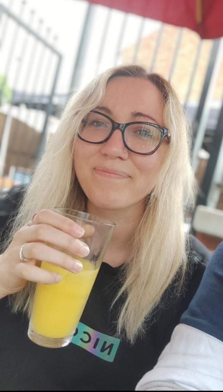 Roxanne OnlyFans header