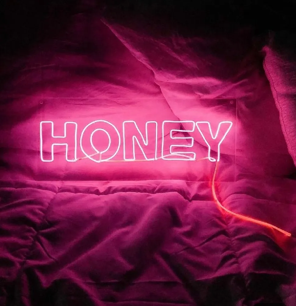 Leahh OnlyFans header