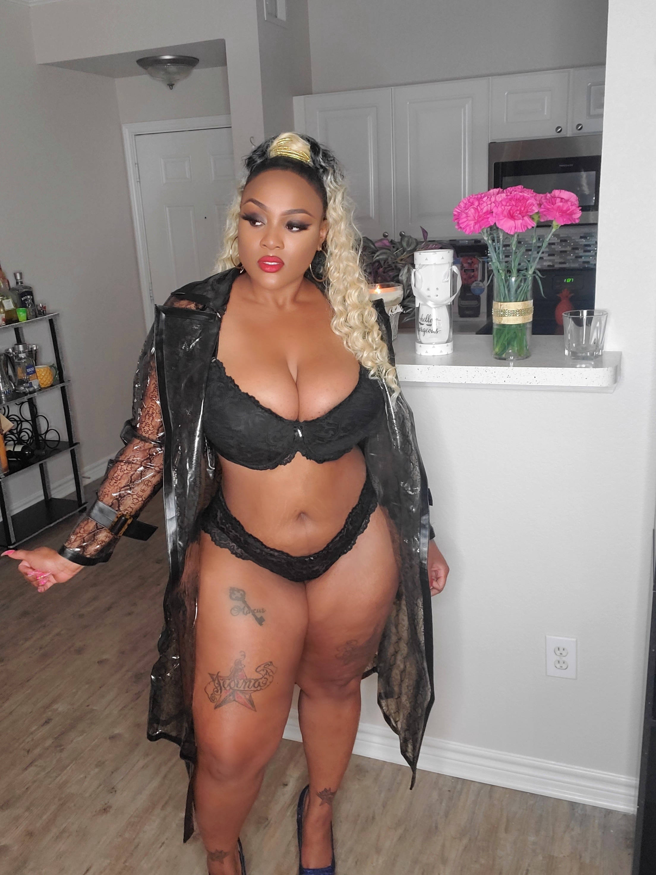 Fineapple's Premium Pussy OnlyFans