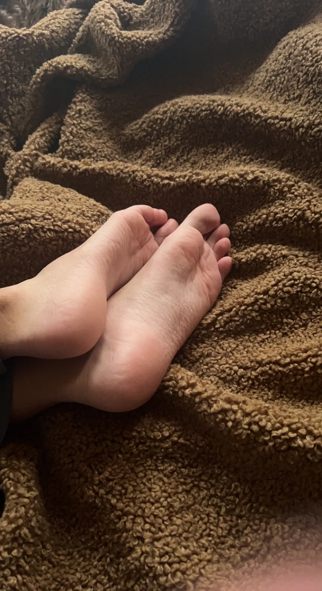 FineAssFeet18