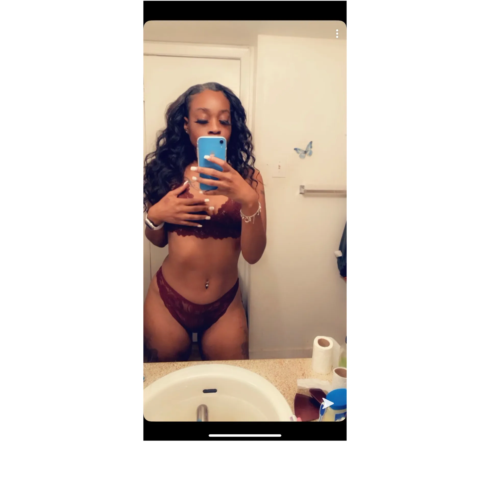 Fineasxesha OnlyFans header