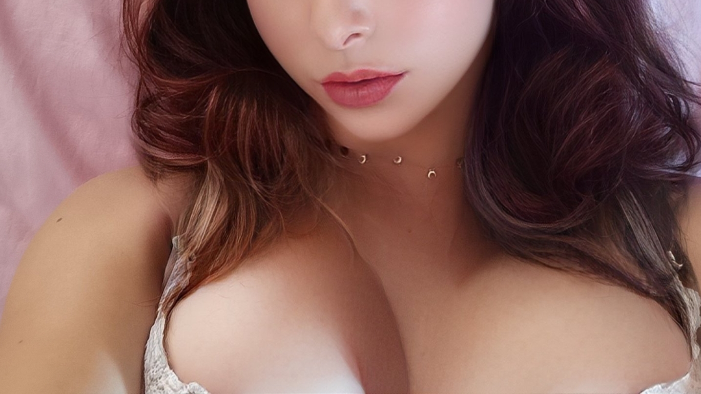 Fiona Bardos OnlyFans header