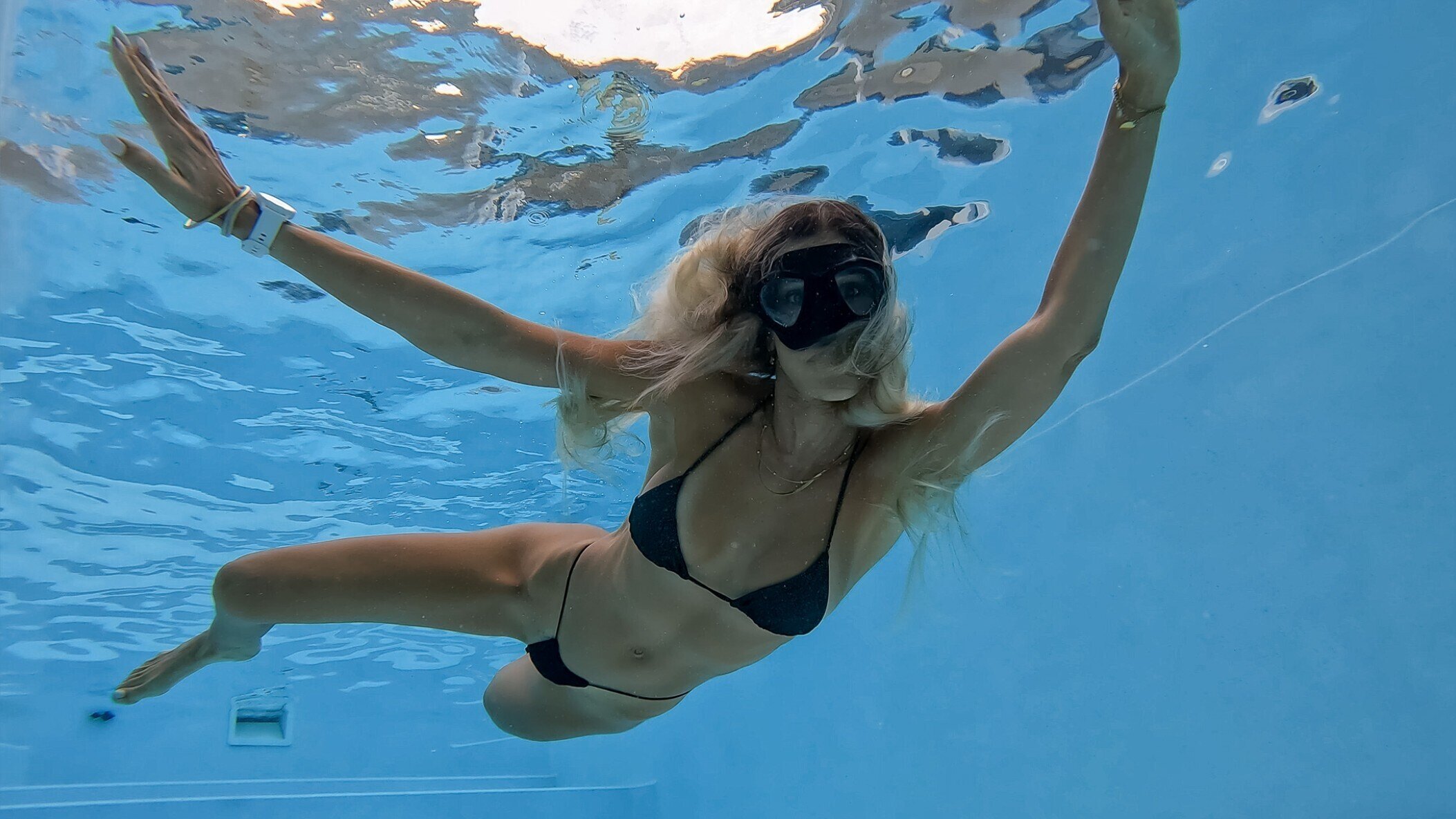 Fish Huntress Amy Free OnlyFans header