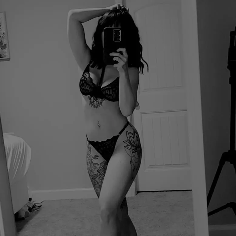Faye OnlyFans header